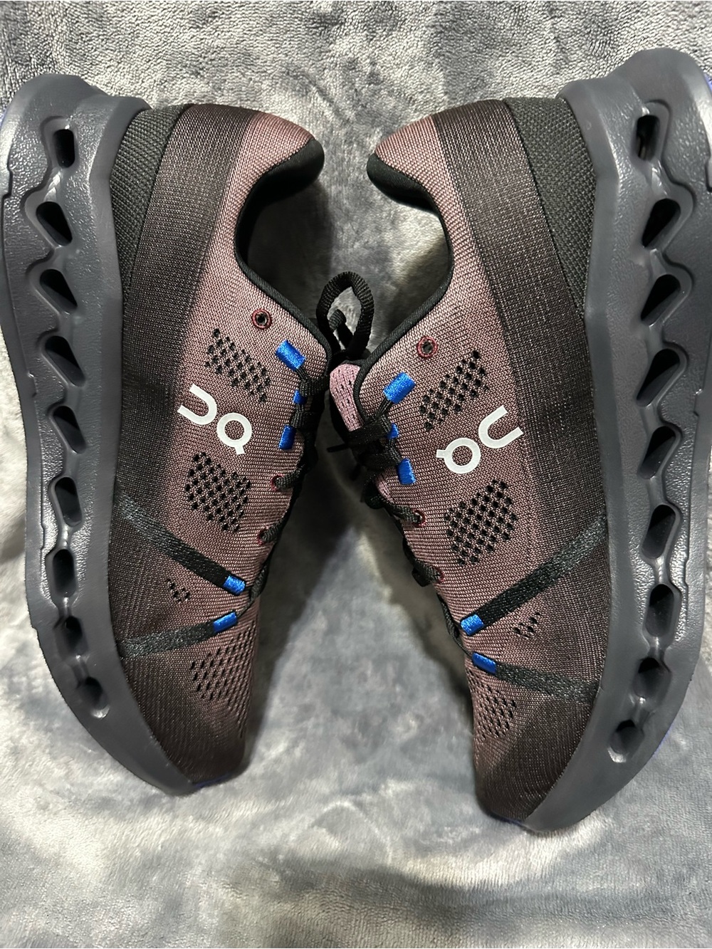 On clouds size 10